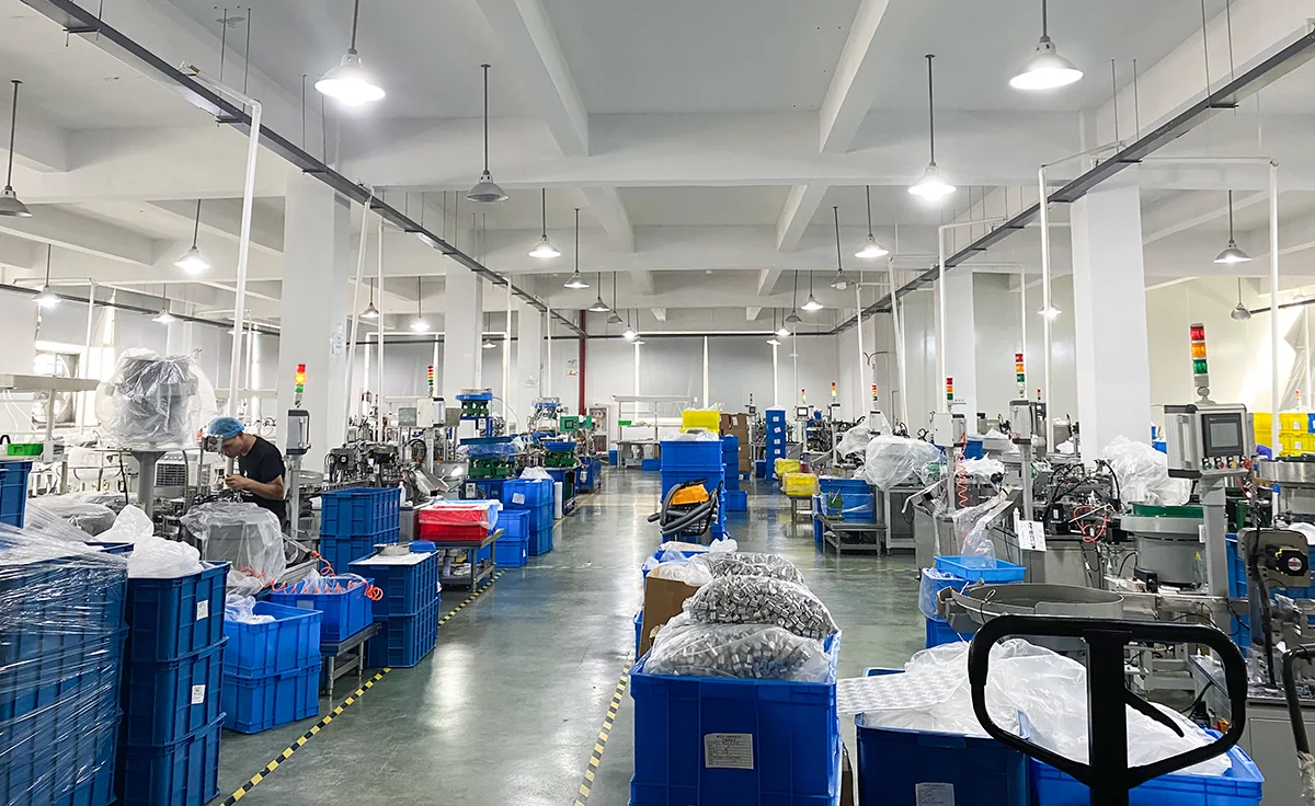 Wide view of the Oulete packaging assembly workshop