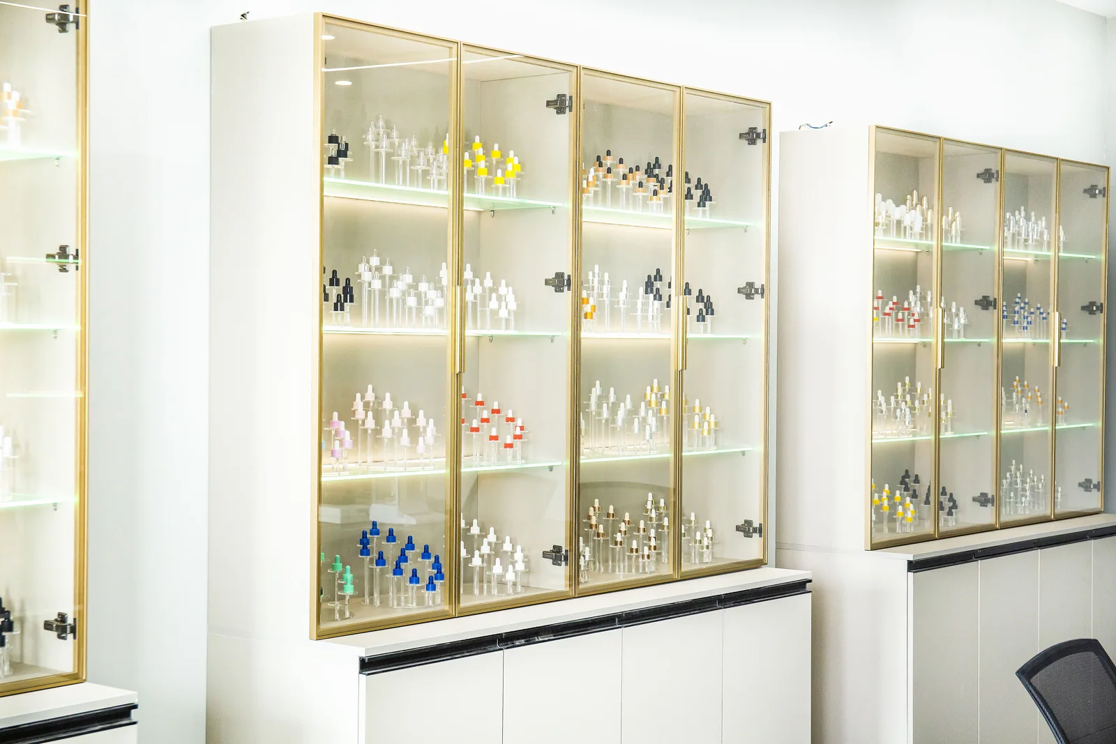 Cosmetic packaging samples displayed in the Oulete showroom